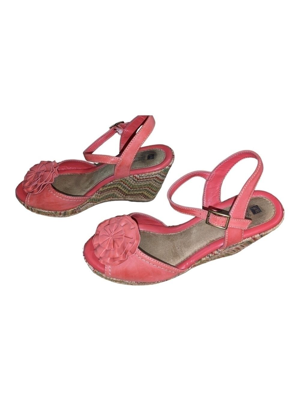Stone Mountain coral leather 4" espadrilles,size 9.5